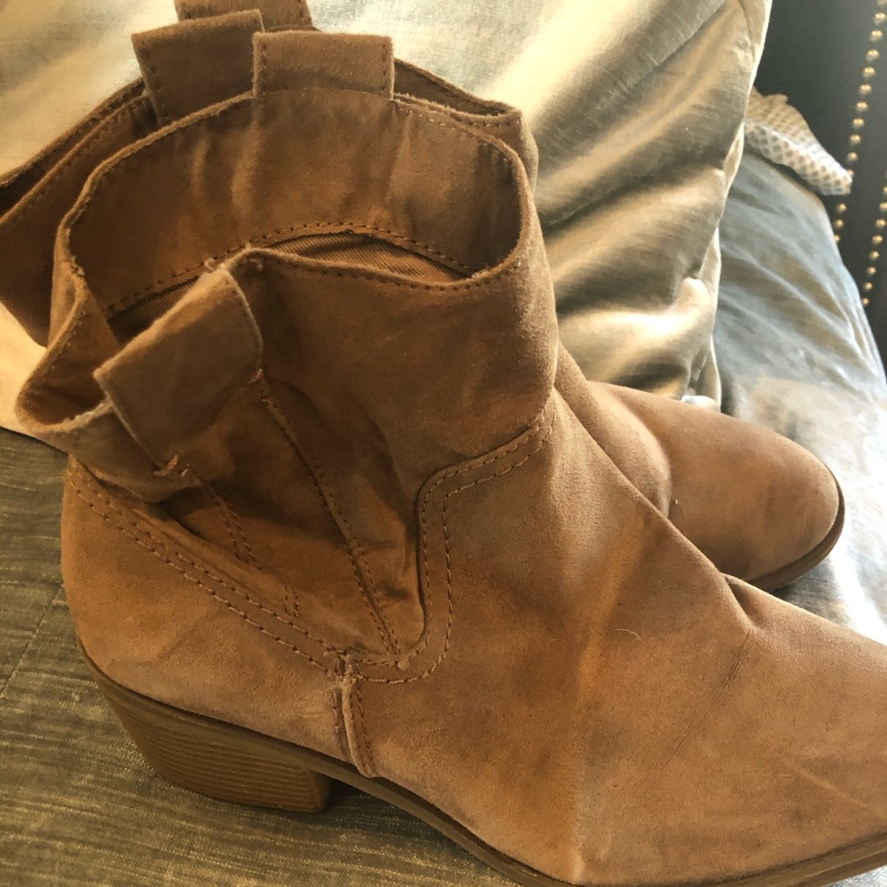 Light beige/grey suede booties - size 8.5